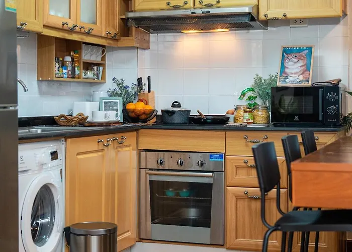 公寓 Vela 818 1 Bedroom 75 Sqm Bts Chidlom 曼谷